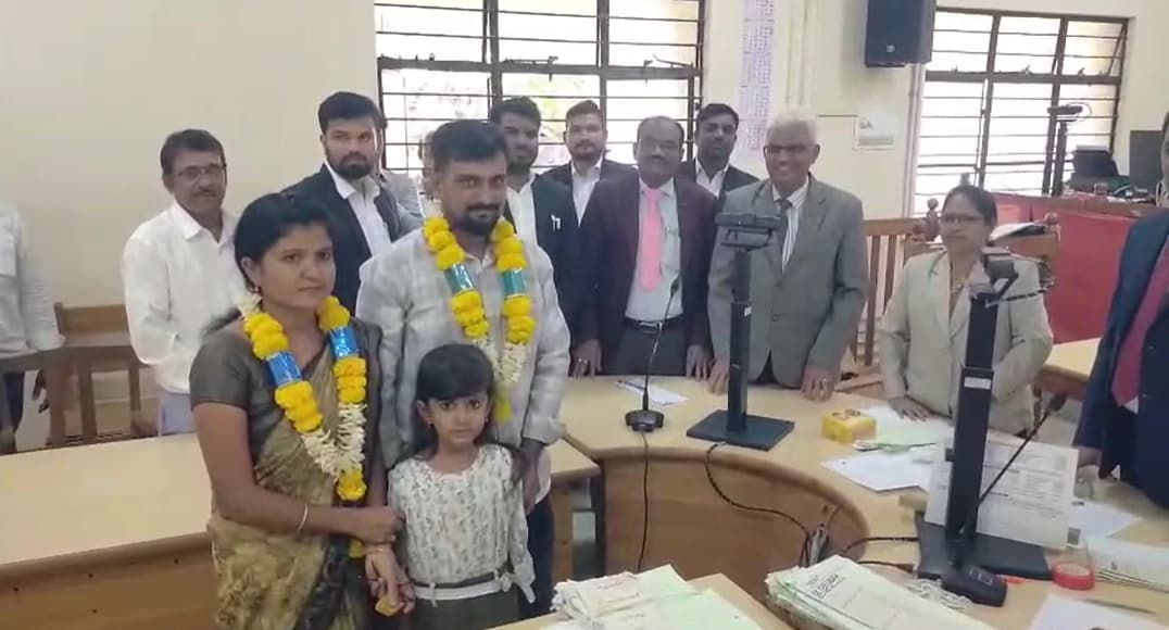 ಲೋಕ ಅದಾಲತ್‌ ನಲ್ಲಿ ಒಂದಾದ ವಿಚ್ಛೇದನ ಕೋರಿದ್ದ ದಂಪತಿ