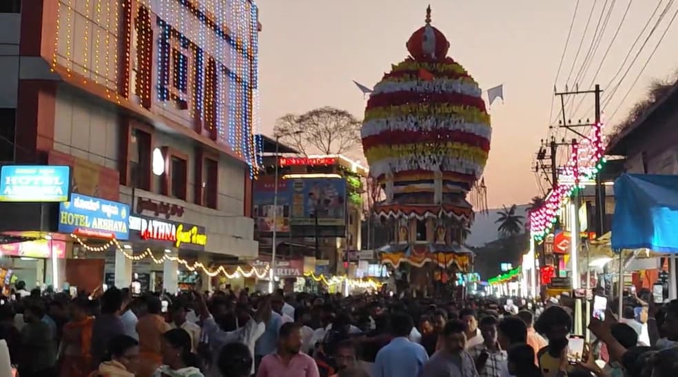 ಕೊಲ್ಲೂರು ದೇವಸ್ಥಾನದಲ್ಲಿ ಶ್ರೀಮನ್ಮಹಾರಥೋತ್ಸವ ಸಂಭ್ರಮ