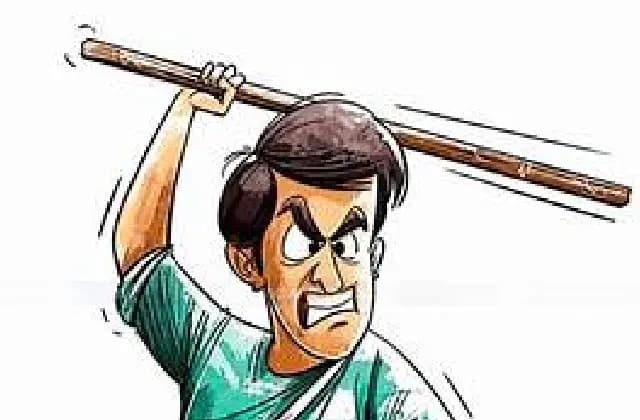 ವಿಚಾರಣೆಗೆ ಬಂದ ವ್ಯಕ್ತಿಗೆ ಕುಟುಂಬಸ್ಥರಿಂದ ಠಾಣೆಯಲ್ಲೇ ಹಲ್ಲೆ!