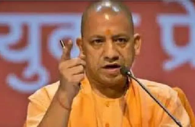 ಅಕ್ರಮ ಕಟ್ಟಡಗಳನ್ನು ನೆಲಸಮ ಮಾಡಿದ ಯೋಗಿ ಆದಿತ್ಯನಾಥ್ ಸರ್ಕಾರ