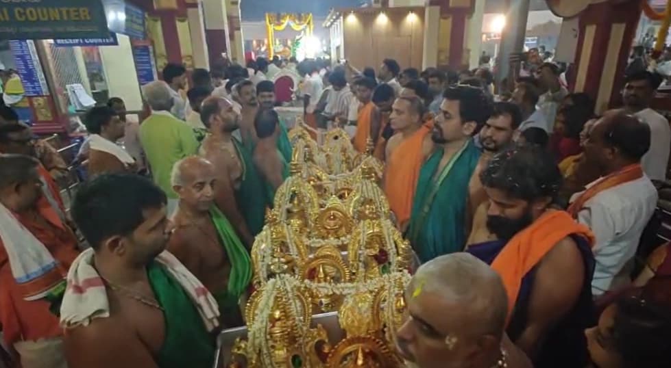 ಕಟೀಲು ಶ್ರೀ ದುರ್ಗಾರಮೇಶ್ವರೀ ದಶಾವತಾರ ಯಕ್ಷಗಾನ ಮಂಡಳಿಯ ಆರಂಭೋತ್ಸವ ಮತ್ತು ಏಳನೇ ಮೇಳದ ಪಾದಾರ್ಪಣೆ