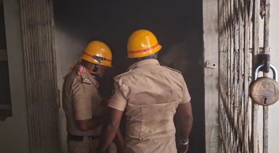 ಆಸ್ತಿಗಾಗಿ ಸಂಬಂಧಿಕರ ನಡುವೆ ಗಲಾಟೆ, ಮೊಬೈಲ್ ನಲ್ಲಿ ದೃಶ್ಯ ಸೆರೆ!