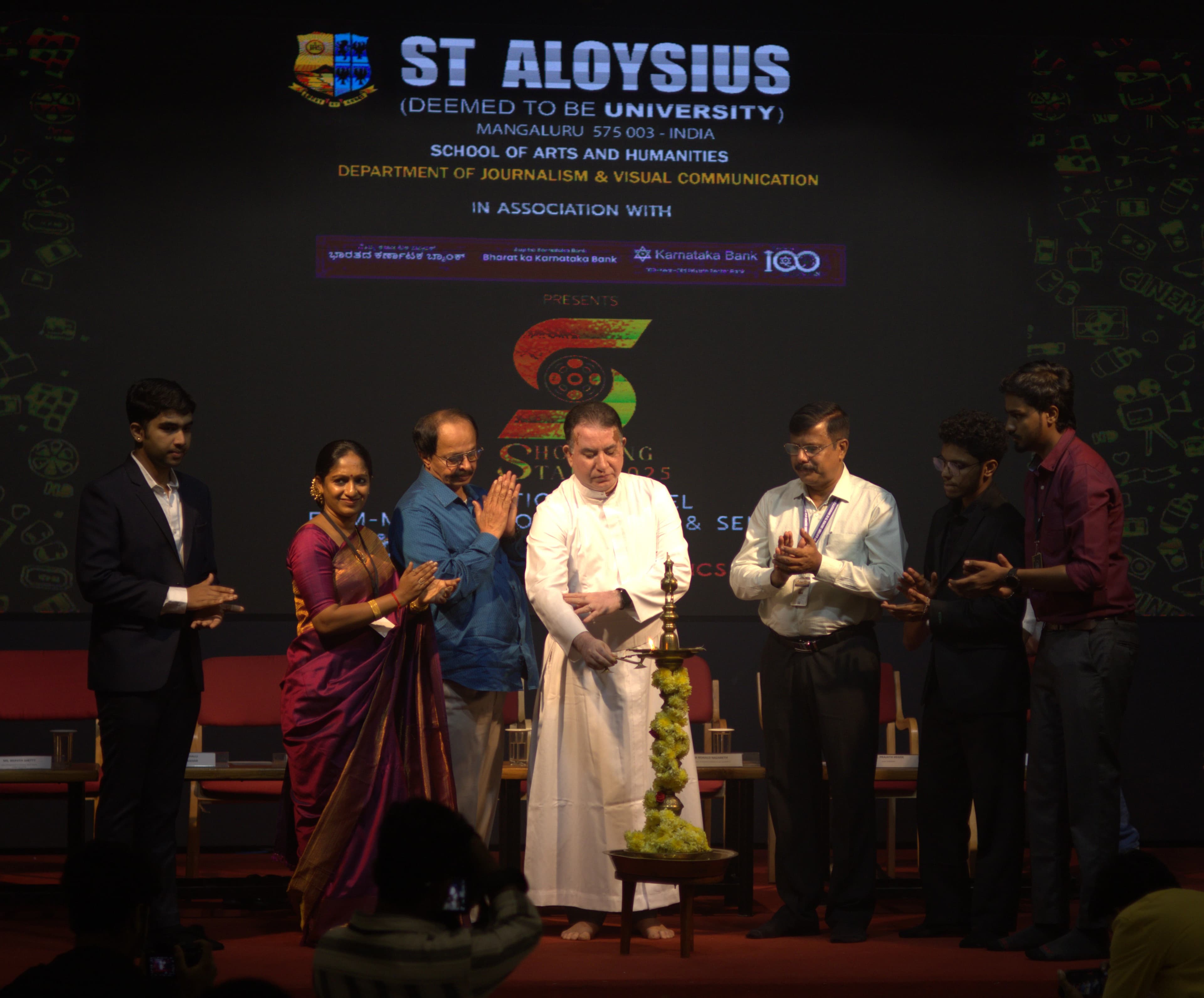 ಇಂದ್ರಾಳಿ ರೈಲ್ವೆ ಮೇಲ್ಸೇತುವೆ ಕಾಮಗಾರಿ ವಿಳಂಬ: ಗುತ್ತಿಗೆದಾರರನ್ನು ಕಪ್ಪು ಪಟ್ಟಿಗೆ ಸೇರಿಸಲು ಜಿಲ್ಲಾಧಿಕಾರಿ ಸೂಚನೆ