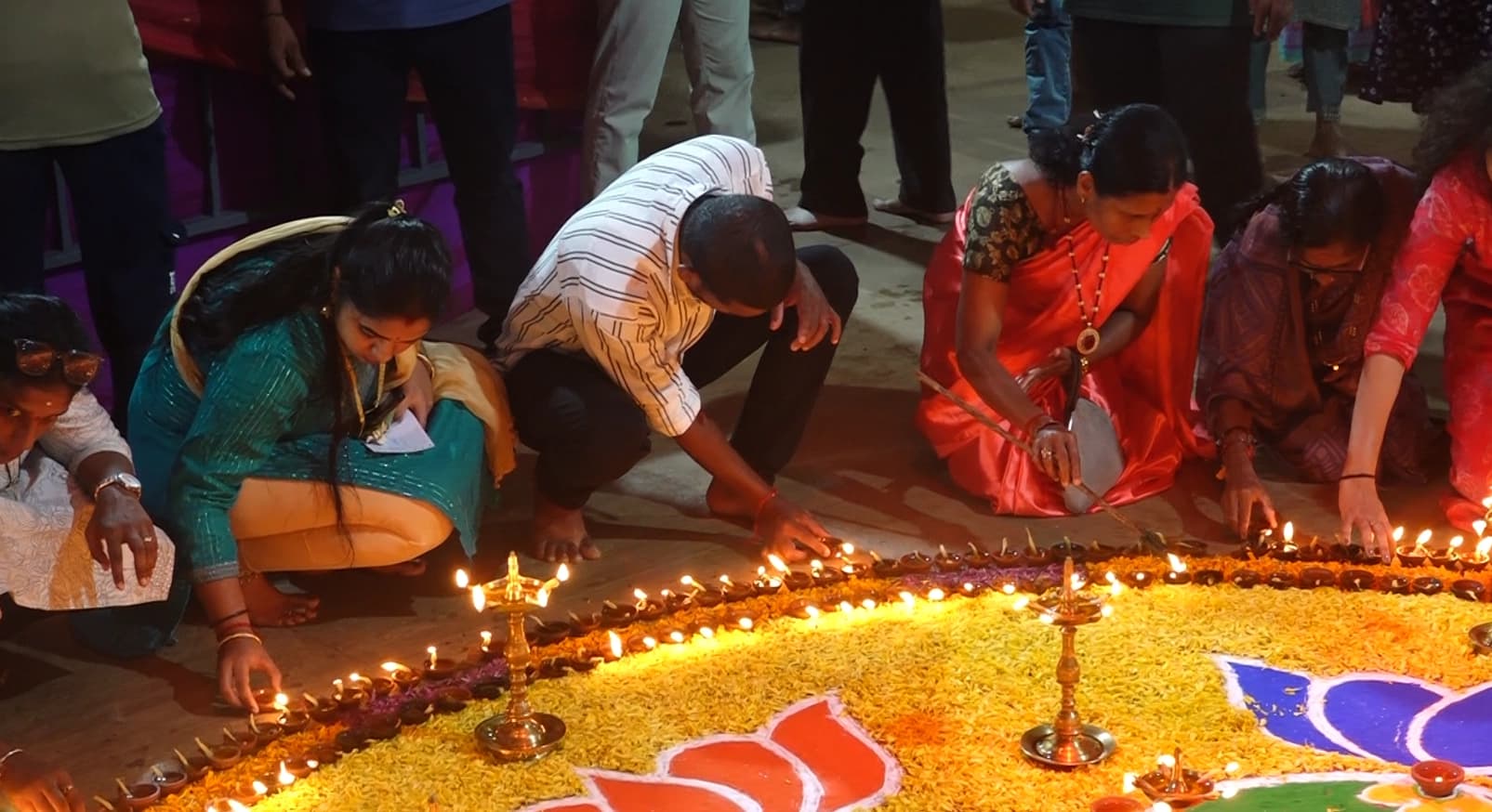 ಶ್ರೀ ಪೊಳಲಿ ರಾಜರಾಜೇಶ್ವರಿ ದೇವಸ್ಥಾನದಲ್ಲಿ ದೀಪಾವಳಿಯ ಪ್ರಯುಕ್ತ ತುಪ್ಪದ ದೀಪೋತ್ಸವ ಸಂಭ್ರಮ