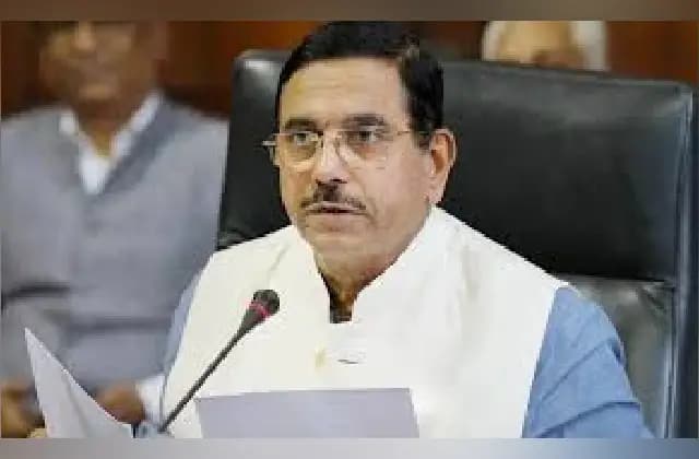 ರಾಜ್ಯಕ್ಕೆ ಅಕ್ಕಿ ನೀಡಲು ಕೇಂದ್ರ ಸಿದ್ಧ: ಸಚಿವ ಪ್ರಲ್ಹಾದ್ ಜೋಶಿ