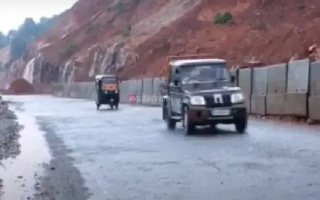 ಗುಡ್ಡ ಕುಸಿತದಿಂದ ಸ್ಥಗಿತಗೊಂಡ ಅಂಕೋಲಾ – ಕುಮಟಾ ರಾ.ಹೆ 66 ಪುನರಾರಂಭ