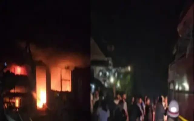 ಹಾರ್ಡ್ ವೇರ್ ಅಂಗಡಿಯಲ್ಲಿ ಅಗ್ನಿ ಅವಘಡ : ಸಂಪೂರ್ಣ ಹಾನಿ