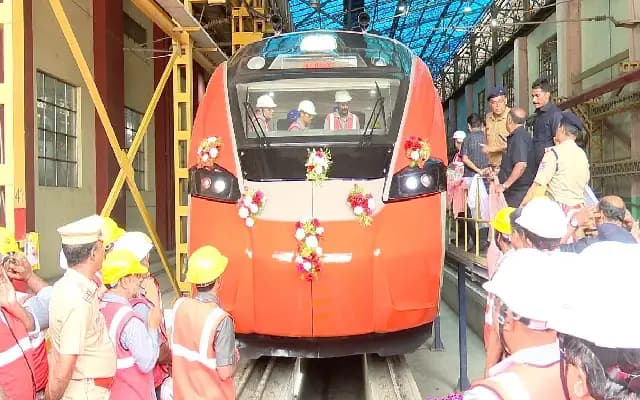 ಕರ್ನಾಟಕದಲ್ಲಿ 3 ತಿಂಗಳಲ್ಲಿ ವಂದೇ ಭಾರತ್‌ ಸ್ಲೀಪರ್‌ ರೈಲು ಸಂಚಾರ