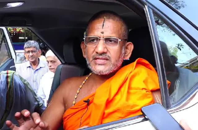 ಉಡುಪಿ: ಸಂವಿಧಾನ ಕುರಿತು ಪೇಜಾವರ ಶ್ರೀ ಹೇಳಿಕೆ ವಿಚಾರ