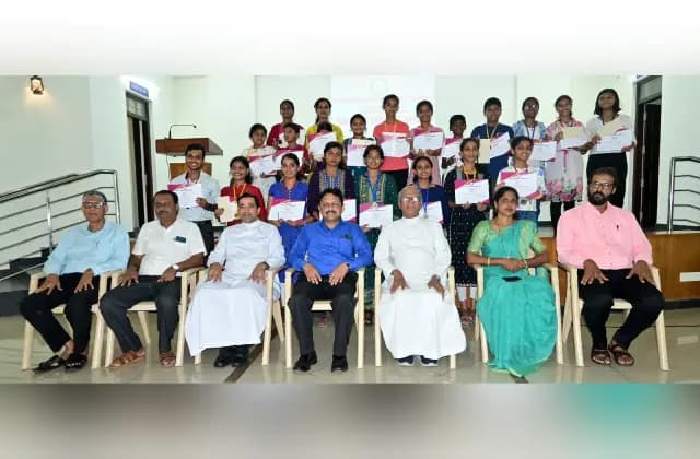ಭಾಷಣ ಅಭಿಪ್ರಾಯವನ್ನು ವ್ಯಕ್ತಪಡಿಸಲು ಇರುವ ವೇದಿಕೆ:  ವಂ|ರೋಶನ್ ಡಿಸೋಜಾ