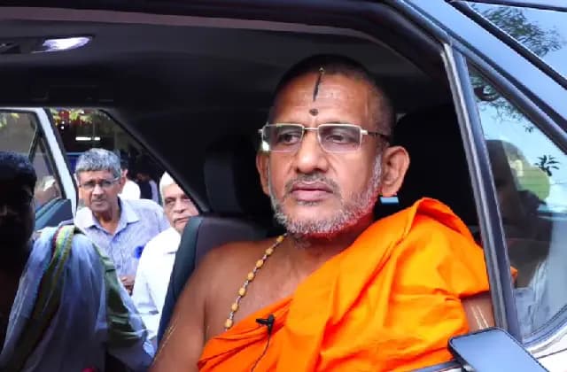 ಇಸ್ಕಾನ್ ಸಂಸ್ಥೆ ಮುಖ್ಯಸ್ಥರನ್ನು ಆದಷ್ಟು ಬೇಗ ಬಂಧ ಮುಕ್ತಗೊಳಿಸಿ: ಪೇಜಾವರ ಶ್ರೀ ಒತ್ತಾಯ