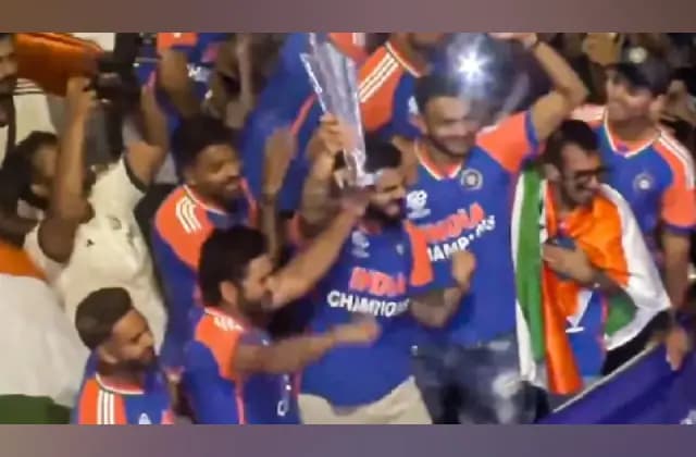 ಮುಂಬೈನ ವಾಂಖೆಡೆಯಲ್ಲಿ ಟಿ20 ವಿಶ್ವಕಪ್​ ವಿಜಯೋತ್ಸವದ ಮೆರವಣಿಗೆ