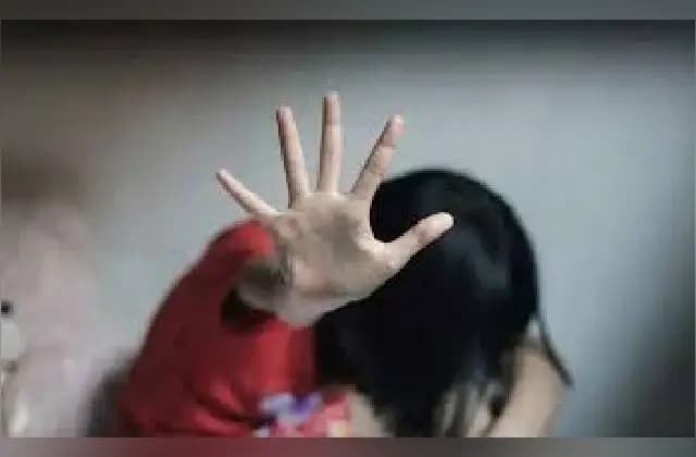 ಮಗಳ ಮೇಲೆ ತಂದೆಯೇ ನಿರಂತರ ಅತ್ಯಾಚಾರ: ಪ್ರಕರಣ ದಾಖಲು