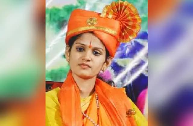 ʼಬಿಗ್​ ಬಾಸ್ ಶೋನಿಂದ ಚೈತ್ರಾರನ್ನು ತಕ್ಷಣ ಹೊರಗೆ ಹಾಕಿ, ಇಲ್ಲದಿದ್ರೆ ಕಾರ್ಯಕ್ರಮ ಸ್ಥಗಿತʼ