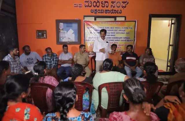 ಆಶ್ರಯ ಕಾಲೋನಿಯಲ್ಲಿ ಗೋ-ಮಾತೆ ರಕ್ಷಣೆಗಾಗಿ ಸಾಮೂಹಿಕ ಪ್ರಾರ್ಥನೆ