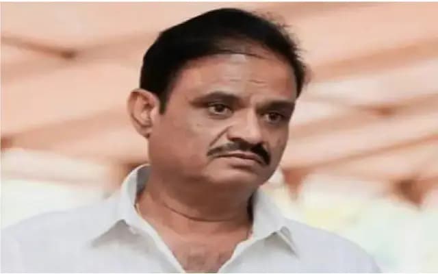 ಶಾಸಕ ಮುನಿರತ್ನ ಮತ್ತೆ ಪರಪ್ಪನ ಅಗ್ರಹಾರ ಜೈಲಿಗೆ-14 ದಿನ ನ್ಯಾಯಾಂಗ ಬಂಧನ