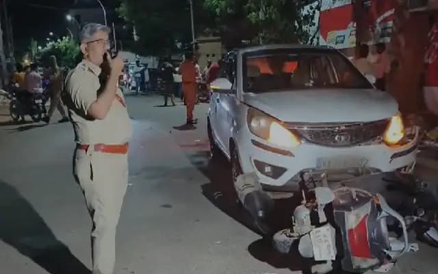 ಗಾಂಜಾ ಮತ್ತಿನಲ್ಲಿ ಕಾರು ಚಾಲನೆ : 10 ಬೈಕ್​​ಗಳಿಗೆ ಡಿಕ್ಕಿ ಹೊಡೆದು ಅನಾಹುತ