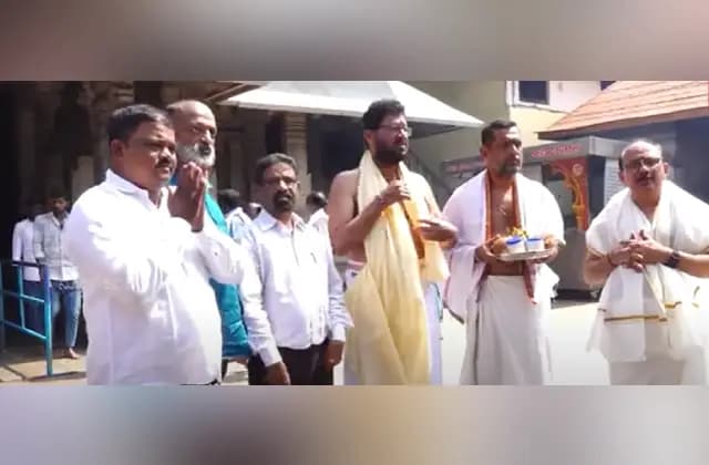 ನಿಖಿಲ್ ಗೆಲುವಿಗಾಗಿ ಕೊಲ್ಲೂರಿನಲ್ಲಿ ಜೆಡಿಎಸ್ ಕಾರ್ಯಕರ್ತರಿಂದ ವಿಶೇಷ ಪೂಜೆ
