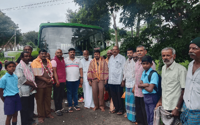 ತುಮಕೂರಿನ ಈ ಹಳ್ಳಿಗೆ ಬಂತು ಸಿಟಿ ಬಸ್ ; ಹಳ್ಳಿ ಜನ ಫುಲ್‌ ಖುಷ್‌