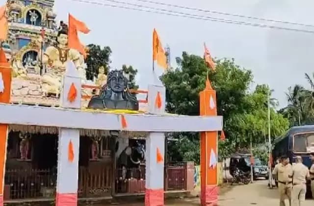 ಗಣೇಶ ವಿಸರ್ಜನೆ ವೇಳೆ ಗಲಾಟೆ: 30ಕ್ಕೂ ಹೆಚ್ಚು ಜನ ಬಂಧನ