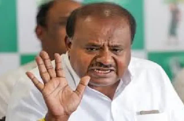 ರಾಮನಗರ ಜಿಲ್ಲೆಯ ಹೆಸರು ಬದಲಾವಣೆ ಮಾಡುವುದು ಬಿಟ್ಟು ಅಭಿವೃದ್ಧಿ ಮಾಡುವುದು ಕಲಿಯಲಿ: ಹೆಚ್‌ಡಿಕೆ