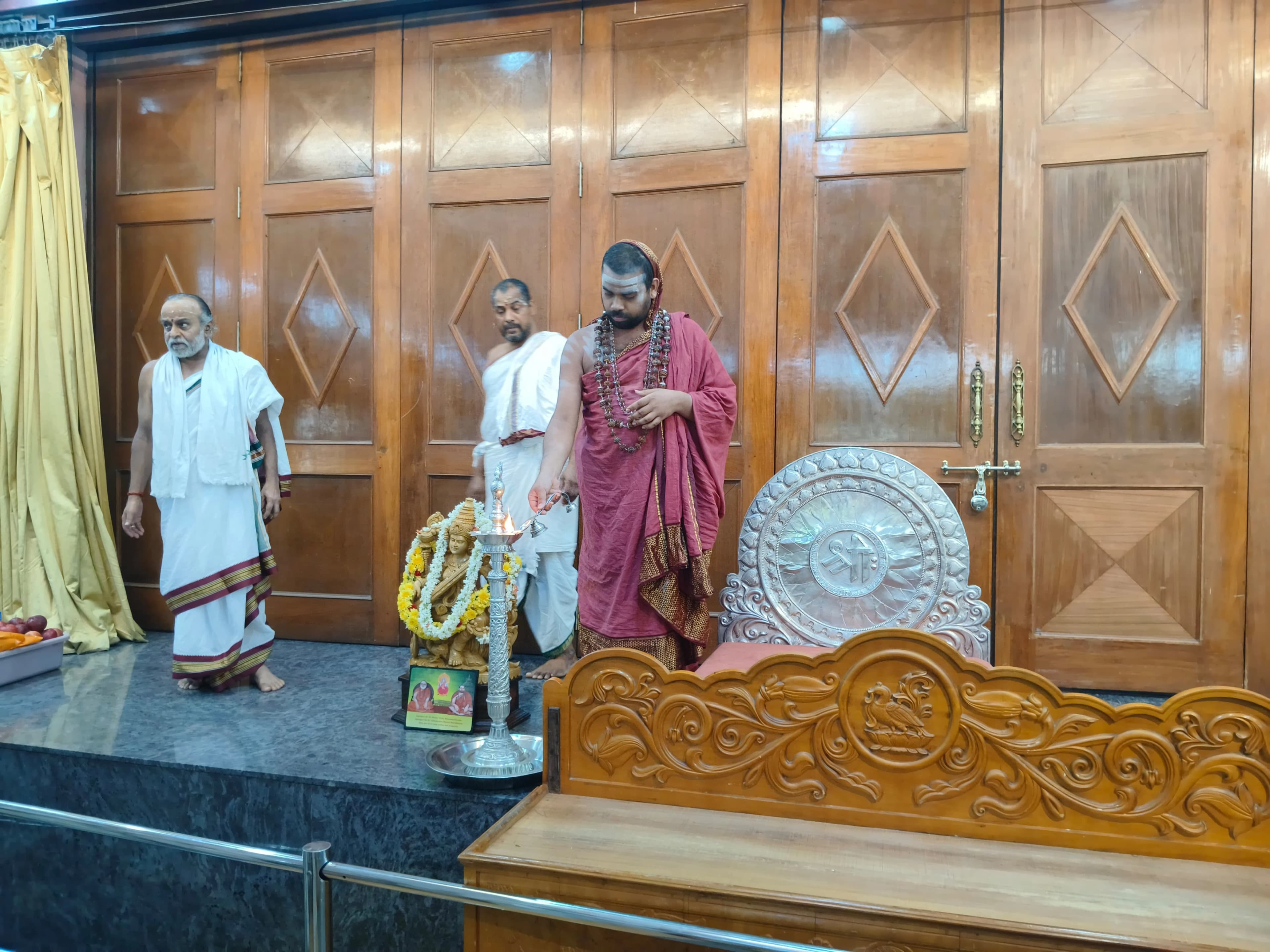 ಪುತ್ತೂರಿನ ಧರ್ಮಶಿಕ್ಷಣ ತರಗತಿಗಳಿಗೆ ಶೃಂಗೇರಿ ಜಗದ್ಗುರುಗಳಿಂದ ಚಾಲನೆ