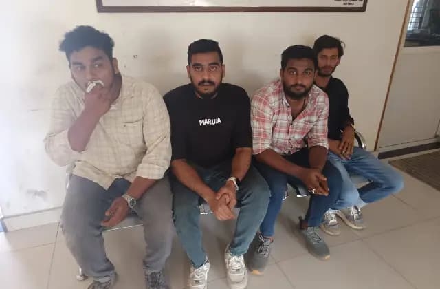 ವಾಮಂಜೂರು: ಖಾಸಗಿ ಬಸ್ ಚಾಲಕನಿಗೆ ನಡುಬೀದಿಯಲ್ಲಿ ಹಲ್ಲೆ : ಆರೋಪಿಗಳು ಪೊಲೀಸರ ವಶಕ್ಕೆ
