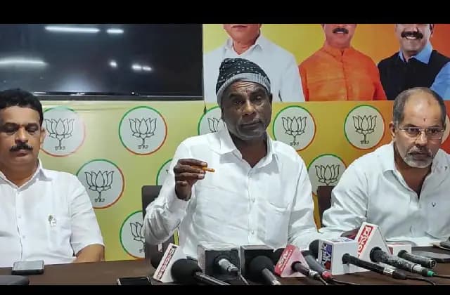 ಸಿಎಂ ಕುರ್ಚಿಯಲ್ಲಿ ಕೂತುಕೊಳ್ಳಲು ಸಿದ್ದರಾಮಯ್ಯ ಲಾಯಕ್ಕಿಲ್ಲ, ಕೂಡಲೇ ರಾಜೀನಾಮೆ ನೀಡಬೇಕು: ಕೋಟಾ ಶ್ರೀನಿವಾಸ್ ಪೂಜಾರಿ