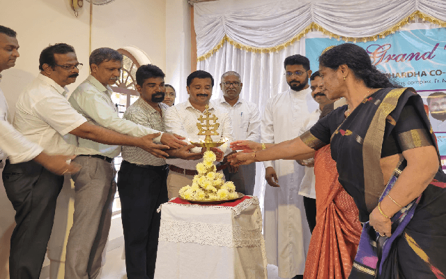 ST. ಅಲ್ಫೋನ್ಸಾ ಸೌಹಾರ್ದ ಕೋ ಆಪರೇಟಿವ್ ಸೊಸೈಟಿಯ ನೂತನ ಕಛೇರಿ  ಉದ್ಘಾಟನೆ