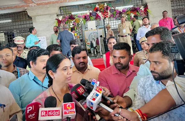 ಪಂಚಮಸಾಲಿ ಮೀಸಲಾತಿ ಹೋರಾಟದಲ್ಲಿ ಅನಗತ್ಯ ರಾಜಕೀಯ: ಸಚಿವೆ ಲಕ್ಷ್ಮೀ ಹೆಬ್ಬಾಳಕರ್ ಆರೋಪ