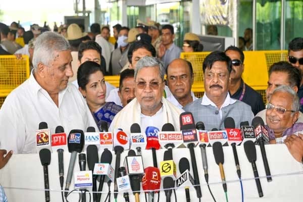 ‘ವಿರೋಧ ಪಕ್ಷದವರ ಒತ್ತಡದಿಂದ ಪ್ರಧಾನಿ ಮಣಿಪುರಕ್ಕೆ ಭೇಟಿ ನೀಡುತ್ತಿದ್ದಾರೆ’