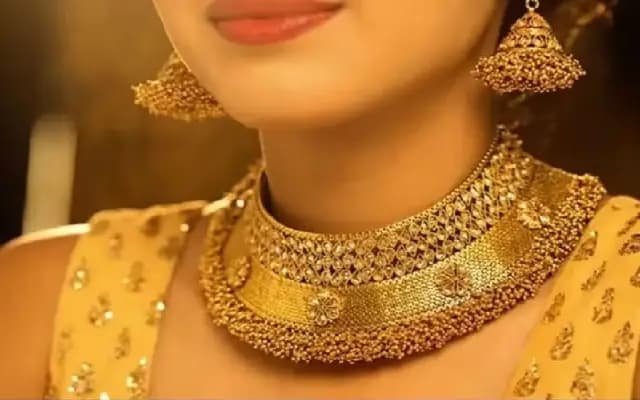 1 ಗ್ರಾಂ ಚಿನ್ನದ ಮೇಲೆ ಜಸ್ಟ್ 1 ರೂ. ಏರಿಕೆ : ಇಲ್ಲಿದೆ ಇಂದಿನ ದರಪಟ್ಟಿ
