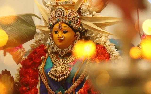 ಈ ಬಾರಿ ವರಲಕ್ಷ್ಮಿ ವ್ರತ ಯಾವಾಗ? ಮುಹೂರ್ತ ಪೂಜಾ ವಿಧಿ, ಮಹತ್ವ ತಿಳಿಯಿರಿ