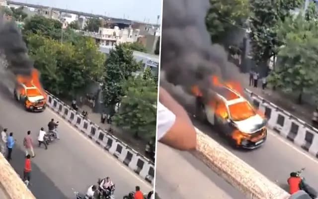 ವೇಗವಾಗಿ ಚಲಿಸುತ್ತಿದ್ದ ಕಾರು ಬೆಂಕಿಗಾಹುತಿ : ವಿಡಿಯೋ ವೈರಲ್‌