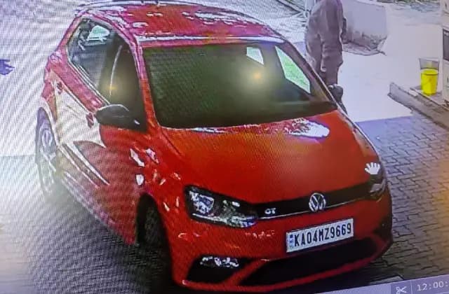 ಫುಲ್ ಟ್ಯಾಂಕ್ ಪೆಟ್ರೋಲ್ ತುಂಬಿಸಿಕೊಂಡು ಕಾರಿನ ಚಾಲಕ ಎಸ್ಕೇಪ್