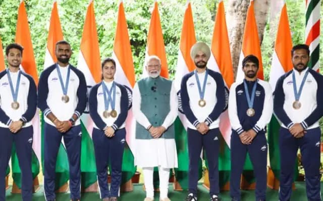 ಪ್ರಧಾನಿ ಮೋದಿ ಭೇಟಿಯಾದ ಒಲಿಂಪಿಕ್ಸ್‌ ಪದಕ ವಿಜೇತರು