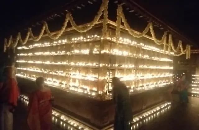 ಉಡುಪಿ ಲಕ್ಷ್ಮೀ ವೆಂಕಟೇಶ ದೇವಾಲಯದಲ್ಲಿ ವೈಭವದ ವಿಶ್ವರೂಪ ದರ್ಶನ