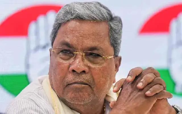 ಸಿದ್ಧರಾಮಯ್ಯ ವಿರುದ್ಧ ಚುನಾವಣಾ ಆಯೋಗಕ್ಕೆ ಮತ್ತೆರಡು ಪ್ರತ್ಯೇಕ ದೂರು