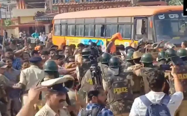 ಧಾರ್ಮಿಕ ಸ್ಥಳಗಳ ಮೇಲೆ ಕಲ್ಲು ತೂರಾಟ : 46 ಮಂದಿಯ ಬಂಧನ