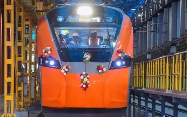 ವಂದೇ ಮೆಟ್ರೋಗೆ ಮರುನಾಮಕರಣ : ಇನ್ಮುಂದೆ ʻನಮೋ ಭಾರತ್ ರಾಪಿಡ್ʼ