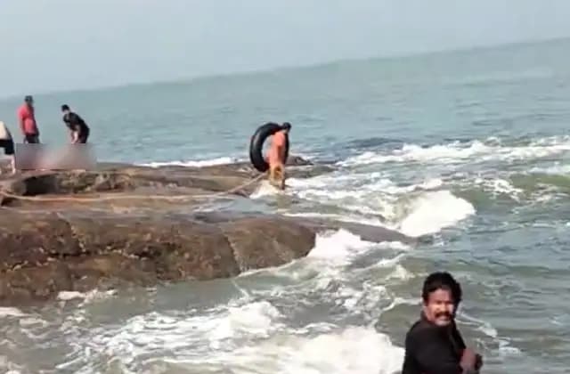 ಉಳ್ಳಾಲದಲ್ಲಿ ಪಿಂಡ ಪ್ರಧಾನ ವೇಳೆ ಸಮುದ್ರ ಪಾಲಾದ ಮಹಿಳೆ