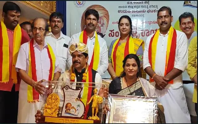 ಜಯಕರ ಶೆಟ್ಟಿ‌‌ ಇಂದ್ರಾಳಿ‌ ಅವರಿಗೆ ಸಂಗೊಳ್ಳಿ ರಾಯಣ್ಣ ಪುರಸ್ಕಾರ ಪ್ರದಾನ