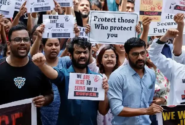 ನಾವು ಮುಂದಿನ ಸಂತ್ರಸ್ತೆ ಆಗಲು ಇಚ್ಛಿಸುವುದಿಲ್ಲ: ಪ್ರತಿಭಟನಾ ನಿರತ ವೈದ್ಯರ ಘೋಷ ವಾಕ್ಯ