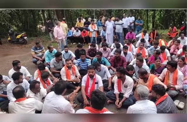 ಬಿಲ್ಲವ ಯುವತಿ ಮತ್ತು ಭಜನೆಯ ವಿರುದ್ಧ ಅವಹೇಳನಕಾರಿ ಹೇಳಿಕೆ: ಹಿಂದೂಪರ ಸಂಘಟನೆಗಳಿಂದ ಪ್ರತಿಭಟನೆ
