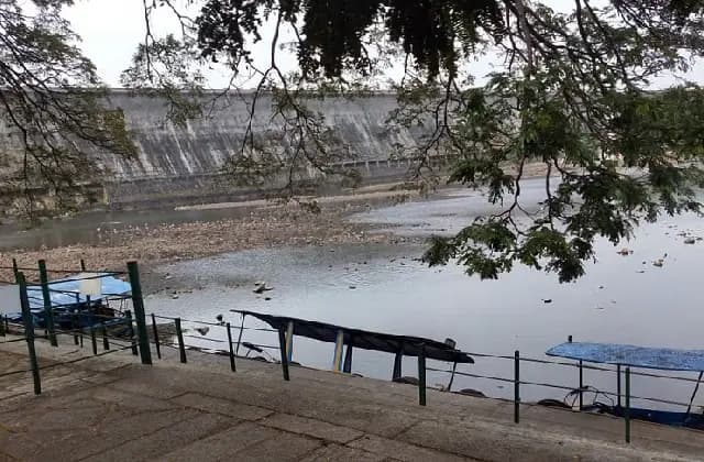 ಶ್ರೀರಂಗಪಟ್ಟಣ: ಕೆಆರ್ಎಸ್ ಬೃಂದಾವನದಲ್ಲಿ ನೀರು ಸೋರಿಕೆ: ದೋಣಿ ಸಂಚಾರ ಸ್ಥಗಿತ