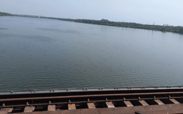 ಭಾರೀ ಮಳೆ – ಗಾಳಿ; ಅಪಾಯದ ಮಟ್ಟ ಮೀರಿದ ಕಾವೇರಿ ನದಿ