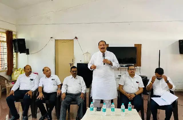 ಮಂಗಳೂರಿನಲ್ಲಿ ಕರ್ನಾಟಕ ಹೈಕೋರ್ಟ್ ವಿಭಾಗೀಯ ಪೀಠದ ಬೇಡಿಕೆ: ಹಿರಿಯ ವಕೀಲರ ಸಭೆ