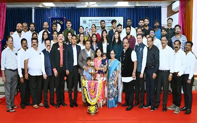 ಮಂಗಳೂರು ಲಯನ್ಸ್ ಕ್ಲಬ್ : ನೂತನ ಪದಾಧಿಕಾರಿಗಳ ಪದಗ್ರಹಣ