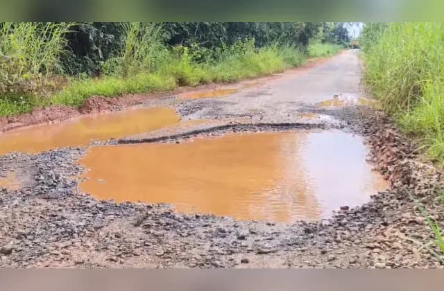 ಆತ್ರಾಡಿ – ಎಡ್ಮೇರ್ ರಸ್ತೆಯ ಪರಿಸ್ಥಿತಿ ಅಯೋಮಯ: ಸರ್ಕಸ್ ಮಾಡಿಕೊಂಡೇ ಸಂಚರಿಸಬೇಕಾದ ದುಸ್ಥಿತಿ!