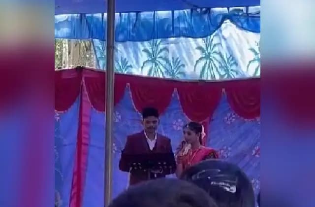 ಯೋಧ ಅನೂಪ್ ಪೂಜಾರಿ ದಂಪತಿ ಹಾಡಿದ “ಅಪರಂಜಿ ಚಿನ್ನವೋ ಚಿನ್ನವೋ” ಹಾಡು ವೈರಲ್
